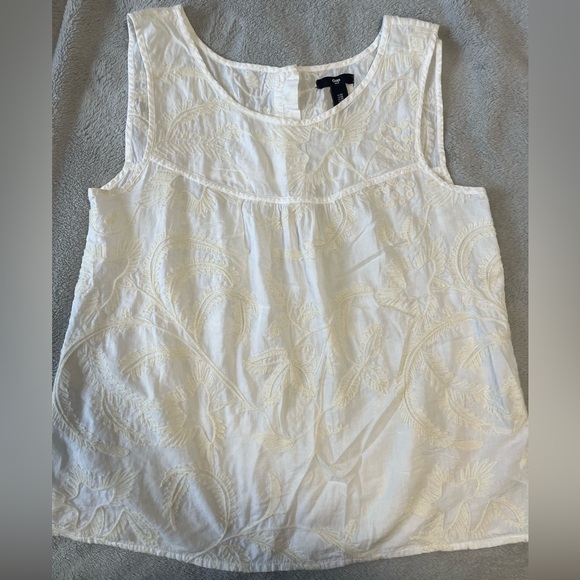 Gap embroidered tank top - Picture 1 of 3
